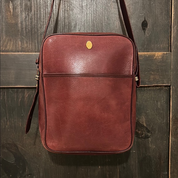 Cartier Handbags - Cartier REHAB Must de Cartier Leather Shoulder/Crossbody Bag